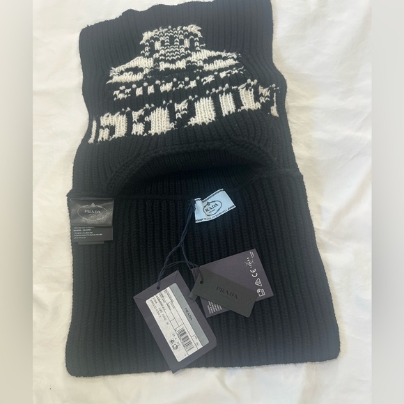 Prada Black & White Turtleneck Sweater Logo Intarsia Knit Balaclava neck warmer - Picture 5 of 6
